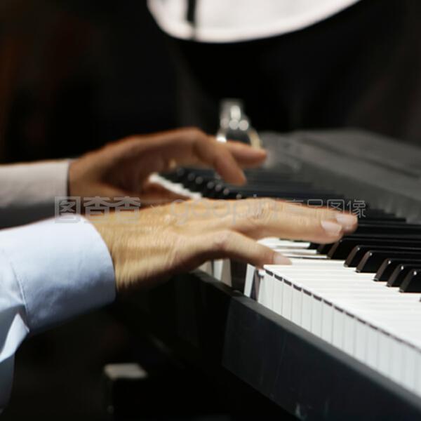 鋼琴鍵盤